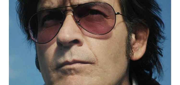 Facebook/CharlieSheen/Reprodução Facebook/CharlieSheen/Reprodução