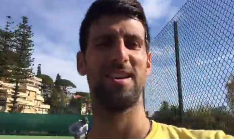 Sem saber que estava ao vivo, Novak Djokovic tem um pequeno atrito com esposa - Revista Encontro (sátira) (liberação de imprensa) (Assinatura) (Blogue)
