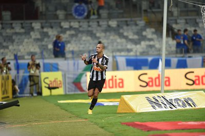 Diego Tardelli, destaque do elenco atleticano: movimentação constante, decisivo em todos os jogos e gol na última(foto: Juarez Rodrigues/EM/D.A Press) Diego Tardelli, destaque do elenco atleticano: movimentação constante, decisivo em todos os jogos e gol na última(foto: Juarez Rodrigues/EM/D.A Press)