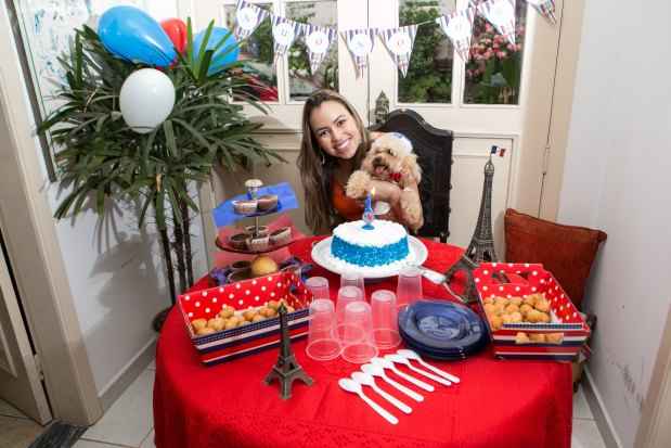 Ana Carolina e o poodle Nounours: Ana Carolina e o poodle Nounours: