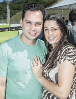 Os noivos Marlon Henrique e Amanda Silva: 