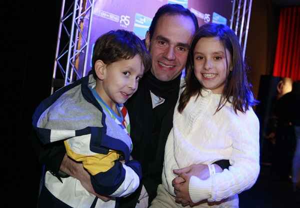 Marcelo Teixeira da Costa com os filhos, Leo e Maria Eduarda(foto: Eugnio Gurgel)