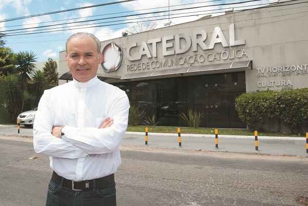 Padre Fernando Lopes, diretor geral da Rede Catedral: 
