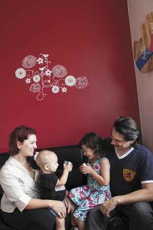 Denise Furtado e o marido, Joo Guilherme, criaram os dois filhos, Catarina e Vinicius, sem mamadeiras: 