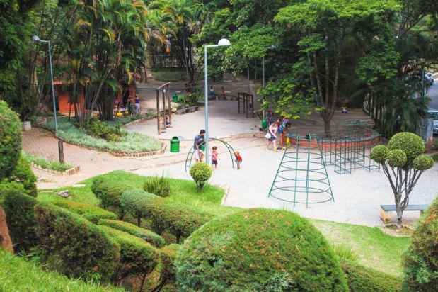 O que eu quero é sossego: com área total de 14 mil m², parque é ao mesmo tempo local de repouso e convivência para os moradores do Cidade Nova(foto: João Carlos Martins/Encontro) O que eu quero é sossego: com área total de 14 mil m², parque é ao mesmo tempo local de repouso e convivência para os moradores do Cidade Nova(foto: João Carlos Martins/Encontro)