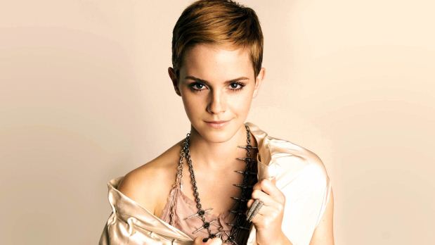 Emma Watson, a eterna Hermione de Harry Porter, deixou de lado a semelhana com a personagem ao adotar o pixie cut(foto: Divulgao)