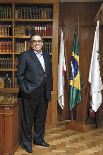 Alberto Pinto Coelho lamenta apenas não ter eleito o sucessor: Alberto Pinto Coelho lamenta apenas não ter eleito o sucessor: