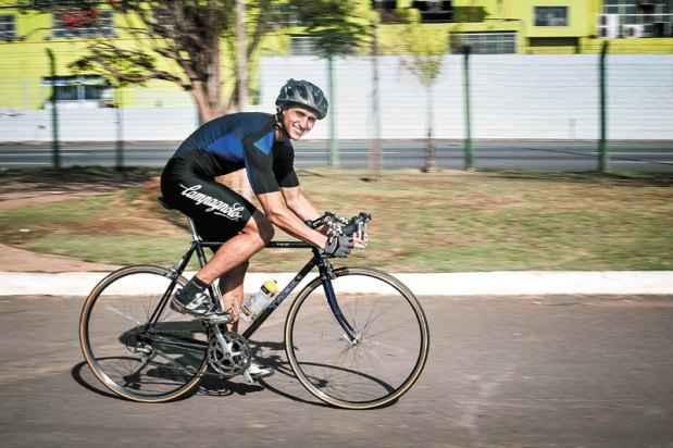 O analista Anderson Pinho da Matta sofreu um desgaste muscular na coxa: O analista Anderson Pinho da Matta sofreu um desgaste muscular na coxa: