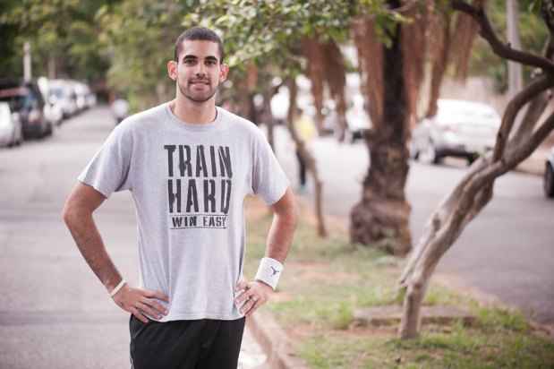 Após seis meses parado, Tito Gualberto decidiu voltar a praticar esportes. Após seis meses parado, Tito Gualberto decidiu voltar a praticar esportes.