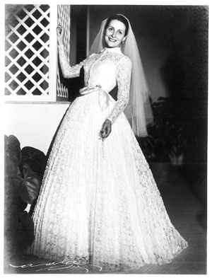 Maria Carmen, irmã de Alceu Penna: vestido de noiva assinado pelo irmão famoso(foto: Álbum de família) Maria Carmen, irmã de Alceu Penna: vestido de noiva assinado pelo irmão famoso(foto: Álbum de família)