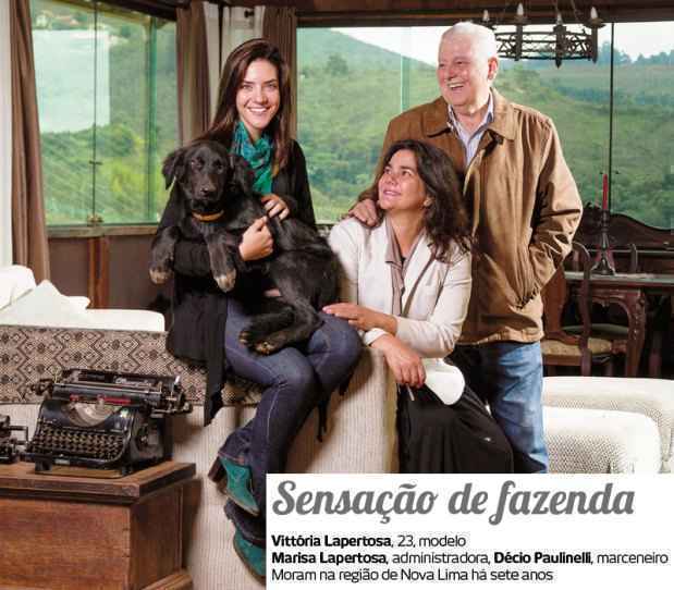 Ao visitar um primo que mora na região, Marisa Lapertosa se encantou pelo lugar de forma incontrolável. Era perto da cidade, mas trazia a sensação de fazenda de que sempre gostou, com verde a perder de vista, animais silvestres e entardecer frio na medida. Naquele mesmo dia, viu uma casa à venda e, um mês depois, a família já estava morando lá. Foram reformando o imóvel aos poucos, enquanto já estavam acomodados. As filhas, a modelo Vittória, de 23 anos, e a empresária Roberta, de 27, eram adolescentes na época e não acharam muita graça na mudança. Hoje, diz Vittória, não trocaria a experiência por nada. Ela, que vai se casar no ano que vem, já sabe como quer morar. Ao visitar um primo que mora na região, Marisa Lapertosa se encantou pelo lugar de forma incontrolável. Era perto da cidade, mas trazia a sensação de fazenda de que sempre gostou, com verde a perder de vista, animais silvestres e entardecer frio na medida. Naquele mesmo dia, viu uma casa à venda e, um mês depois, a família já estava morando lá. Foram reformando o imóvel aos poucos, enquanto já estavam acomodados. As filhas, a modelo Vittória, de 23 anos, e a empresária Roberta, de 27, eram adolescentes na época e não acharam muita graça na mudança. Hoje, diz Vittória, não trocaria a experiência por nada. Ela, que vai se casar no ano que vem, já sabe como quer morar.