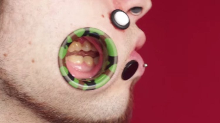 (foto: YouTube/Guinness World Records/Reprodução) (foto: YouTube/Guinness World Records/Reprodução)