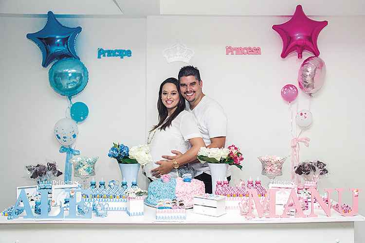 A decoração em rosa e azul confundiu os convidados de Polyana Ramalho Silva e Patrick Ramalho Silva: A decoração em rosa e azul confundiu os convidados de Polyana Ramalho Silva e Patrick Ramalho Silva: