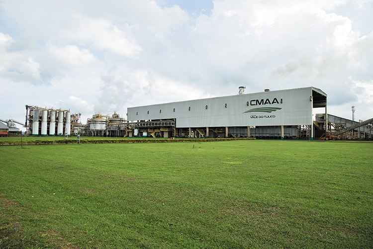 Usina de extração de cana no Triângulo Mineiro: duas novas fábricas de açúcar vão ajudar na produção de 4,1 milhões de toneladas na safra 2017/2018(foto: Ronaldo Dolabella/Encontro) Usina de extração de cana no Triângulo Mineiro: duas novas fábricas de açúcar vão ajudar na produção de 4,1 milhões de toneladas na safra 2017/2018(foto: Ronaldo Dolabella/Encontro)