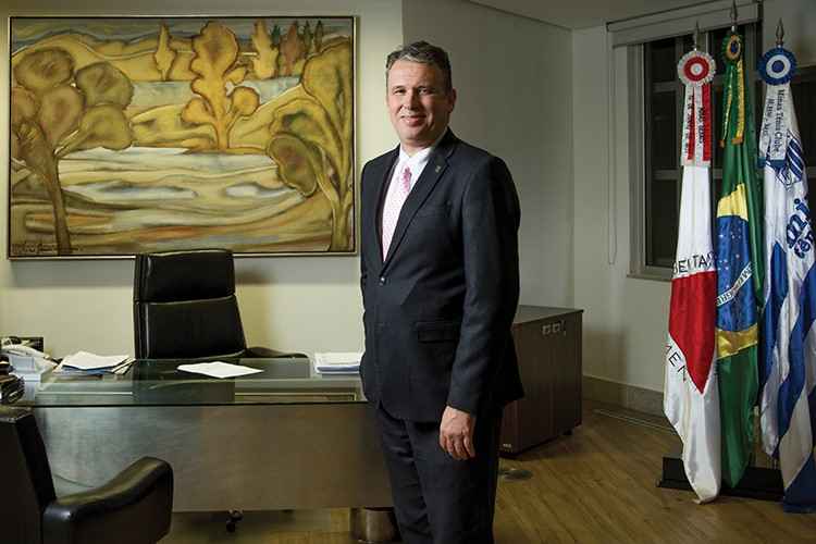 O presidente Ricardo Santiago: O presidente Ricardo Santiago: