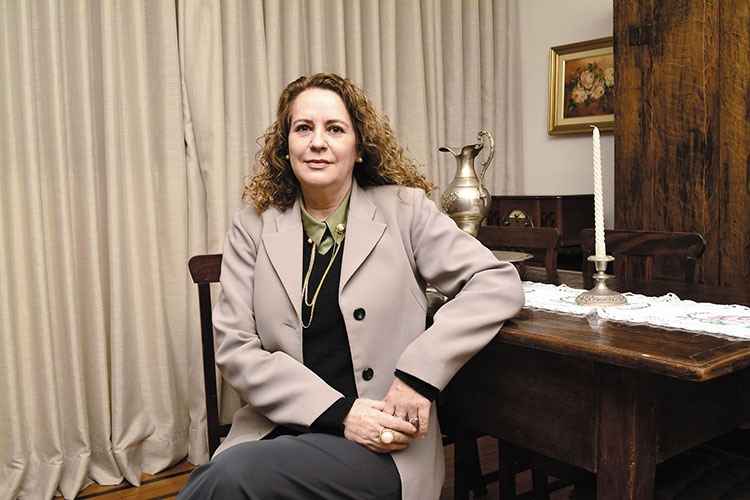 A médica Cláudia Cançado vive na agitada praça Diogo de Vasconcelos: A médica Cláudia Cançado vive na agitada praça Diogo de Vasconcelos: