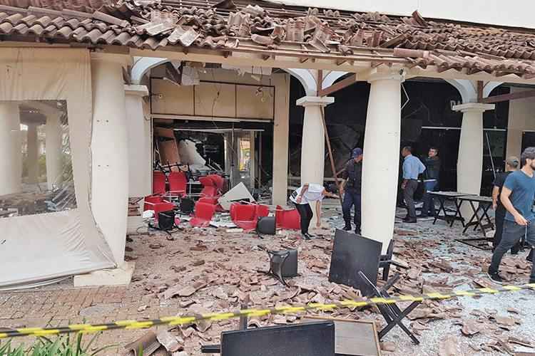 Destruição em pizzaria no condomínio Alphaville: imagens dos estragos de explosão que teria sido causada por um vazamento de gás de cozinha, no fim de agosto(foto: Divulgação) Destruição em pizzaria no condomínio Alphaville: imagens dos estragos de explosão que teria sido causada por um vazamento de gás de cozinha, no fim de agosto(foto: Divulgação)