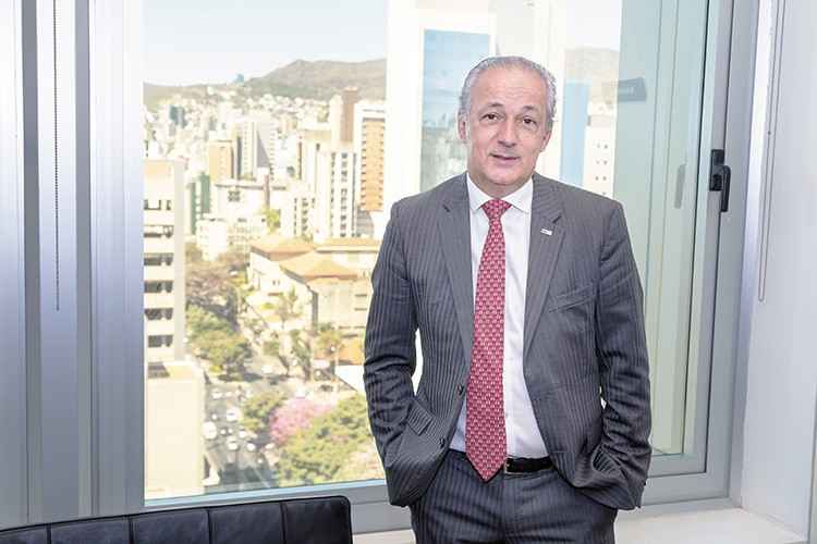 O presidente da Gasmig, Pedro Magalhaes Bifano: neste ano, companhia está investindo mais de 70 milhões de reais para expandir o sistema(foto: Ronaldo Dolabella/Encontro) O presidente da Gasmig, Pedro Magalhaes Bifano: neste ano, companhia está investindo mais de 70 milhões de reais para expandir o sistema(foto: Ronaldo Dolabella/Encontro)