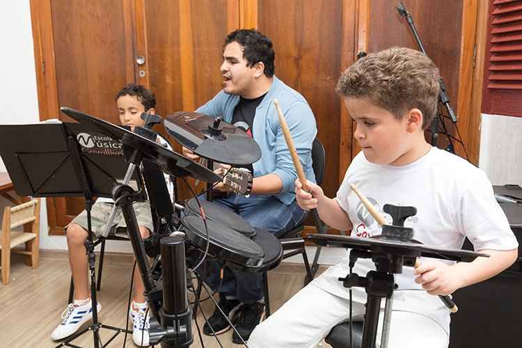 Na Cavallieri, pequenos alunos preparam show que vai comemorar 20 anos da escola: apresentação de Os Saltimbancos(foto: Ronaldo Dolabella/Encontro) Na Cavallieri, pequenos alunos preparam show que vai comemorar 20 anos da escola: apresentação de Os Saltimbancos(foto: Ronaldo Dolabella/Encontro)