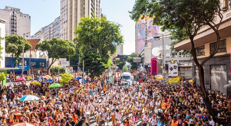 Como se proteger de golpes digitais durante a folia - Cidade
